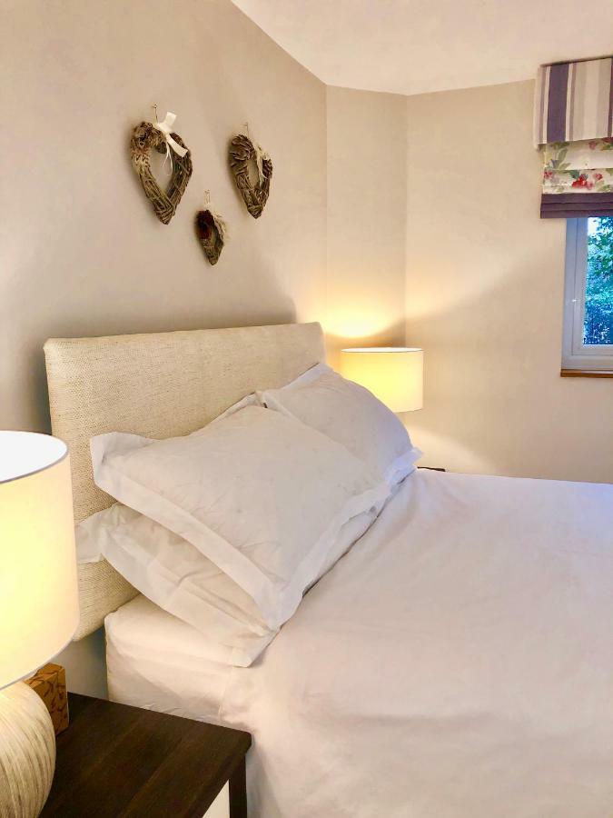 Bed and Breakfast Laurels Felsted Экстерьер фото