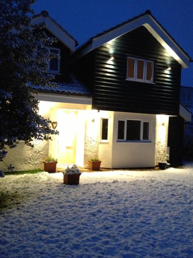 Bed and Breakfast Laurels Felsted Экстерьер фото